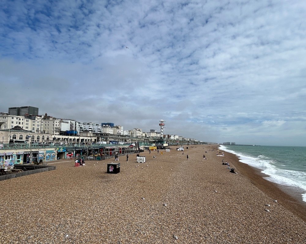 Brighton Beach Excursion (1 h train)